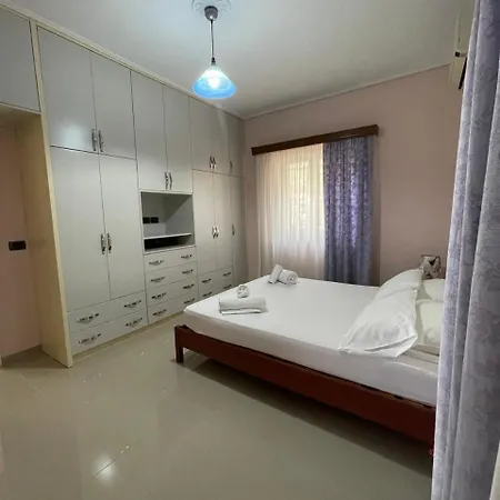 Apartment Seaside Sarande