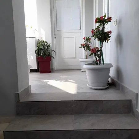 Apartment Seaside Sarande